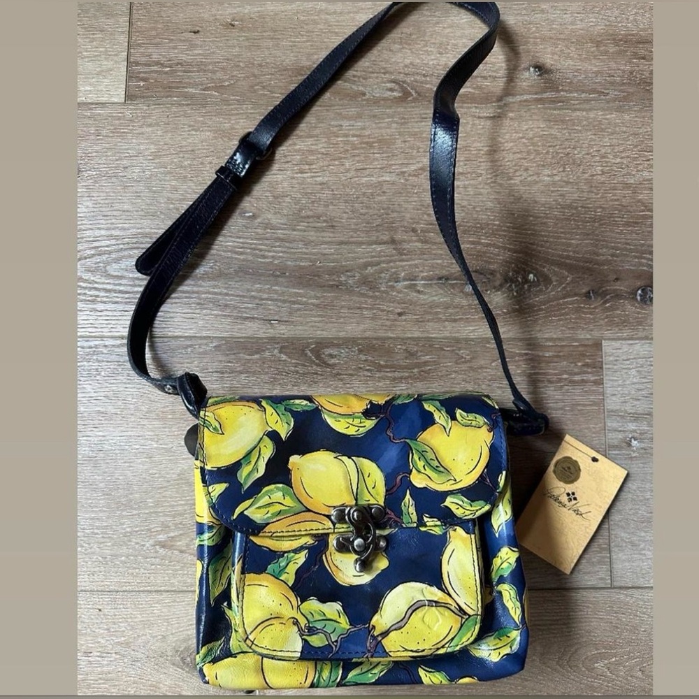 NWT Patricia Nash Lemon Print Crossbody Bag